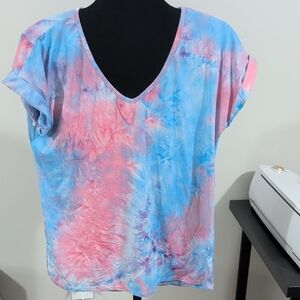 Pink Lily Tie-Dye V-Neck Short Sleeve Top